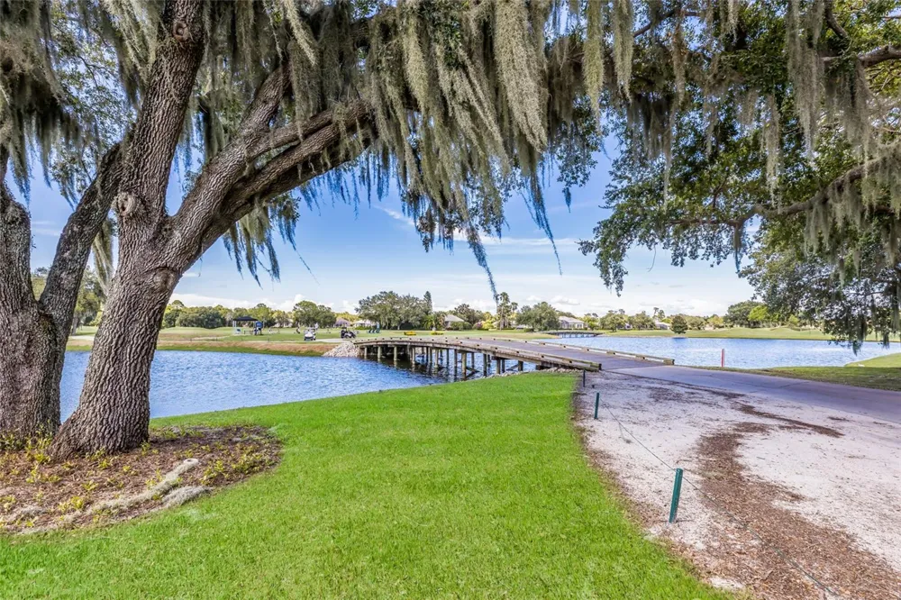 4621 ROYAL DORNOCH CIRCLE Bradenton, FL 34211