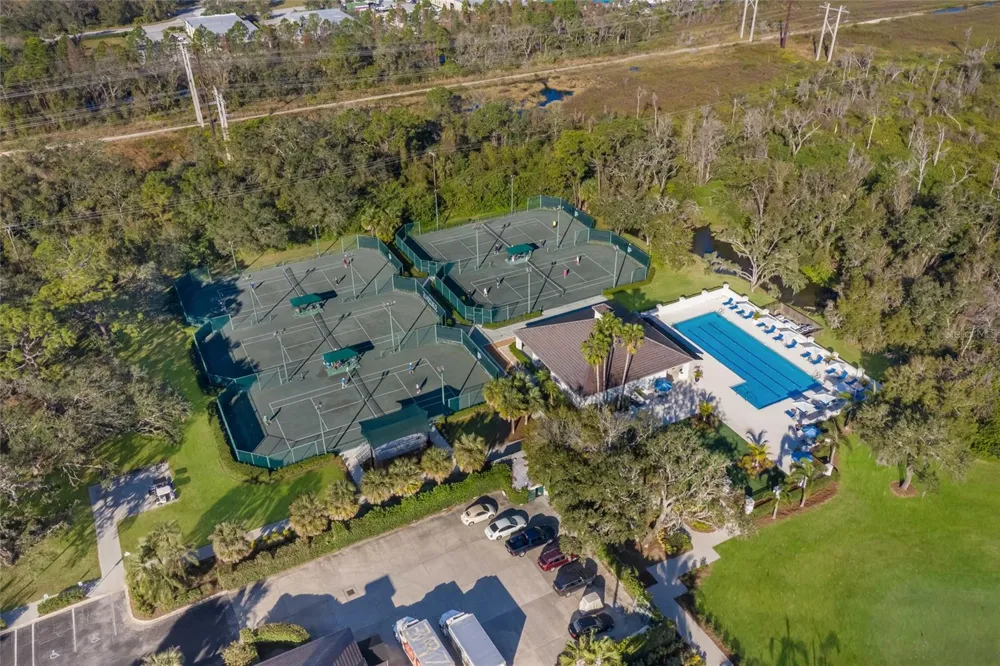 4621 ROYAL DORNOCH CIRCLE Bradenton, FL 34211