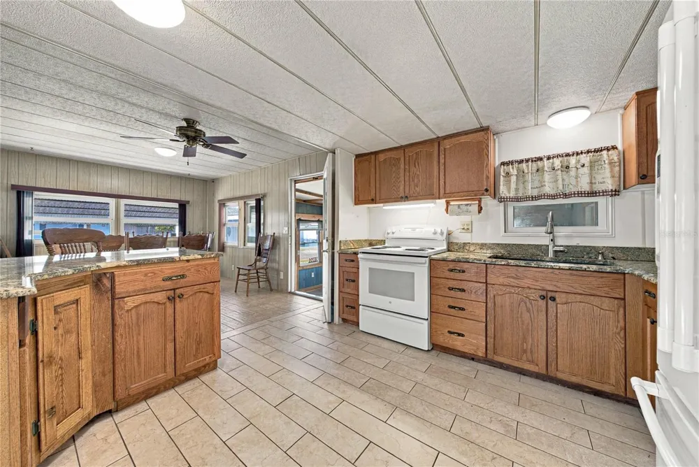 38701 REMORA AVENUE Zephyrhills, FL 33542