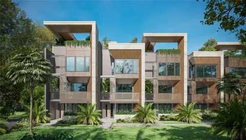 6526 S MACDILL AVENUE #2