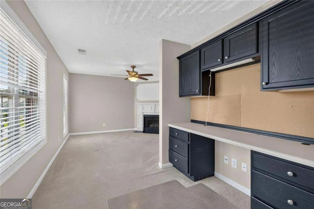 17 Creekview CT Acworth, GA 30101