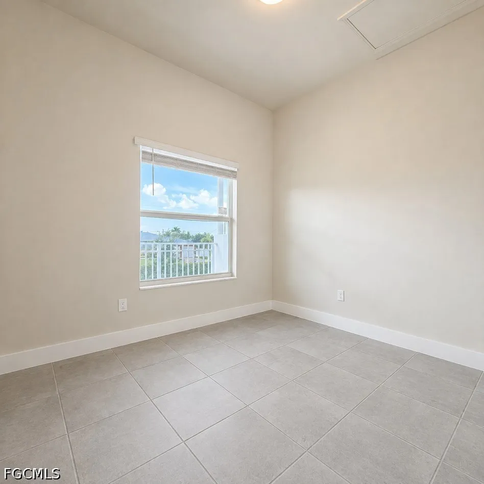 SW 8th Place #205 Cape Coral, FL 33914