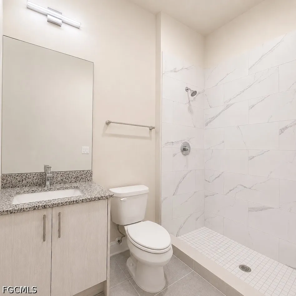 SW 8th Place #205 Cape Coral, FL 33914