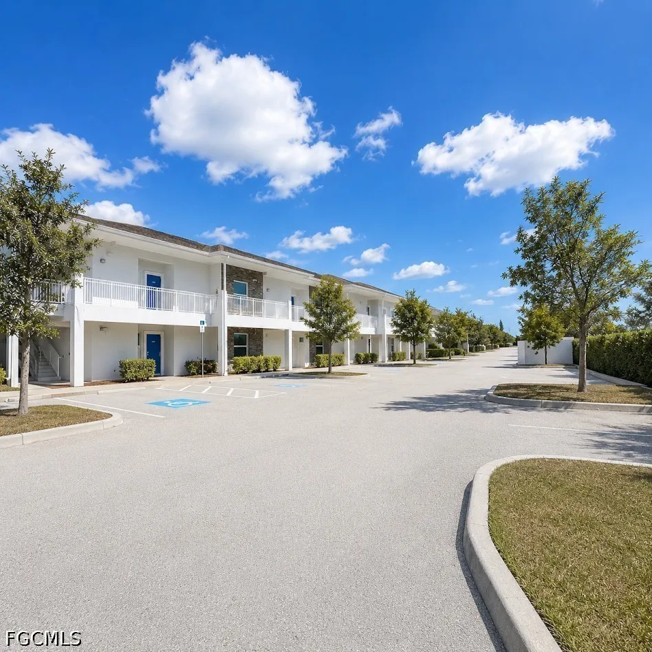 SW 8th Place #205 Cape Coral, FL 33914