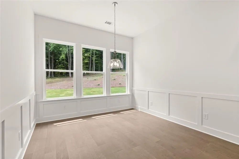8340 Creekside Overlook Drive Gainesville, GA 30506