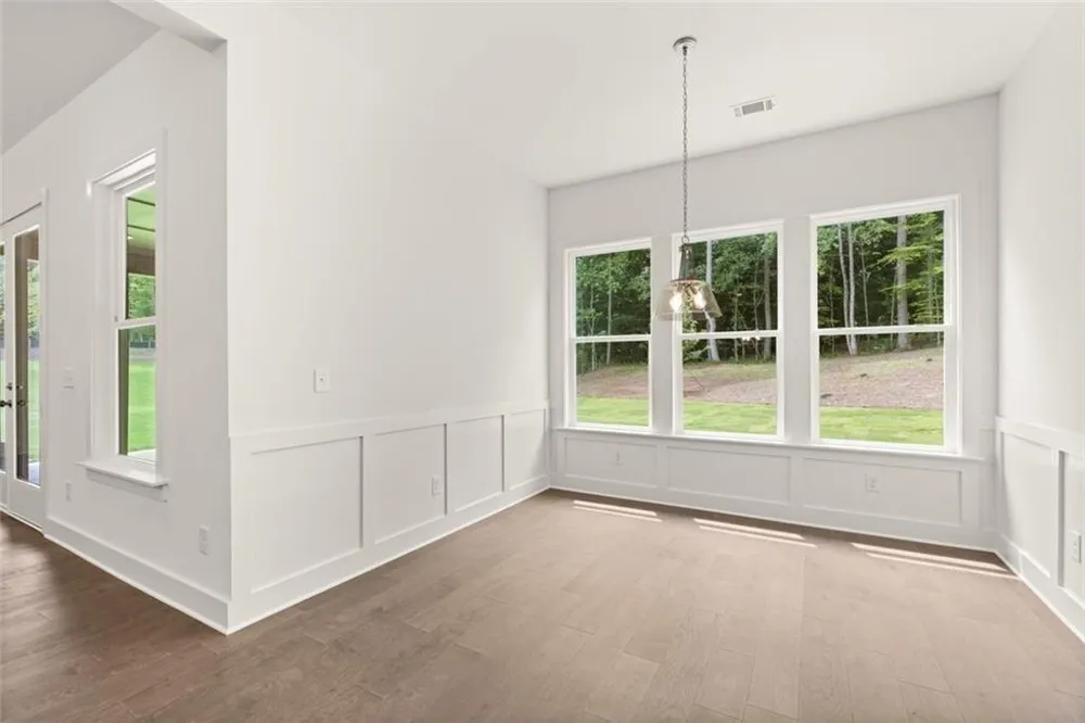 8340 Creekside Overlook Drive Gainesville, GA 30506