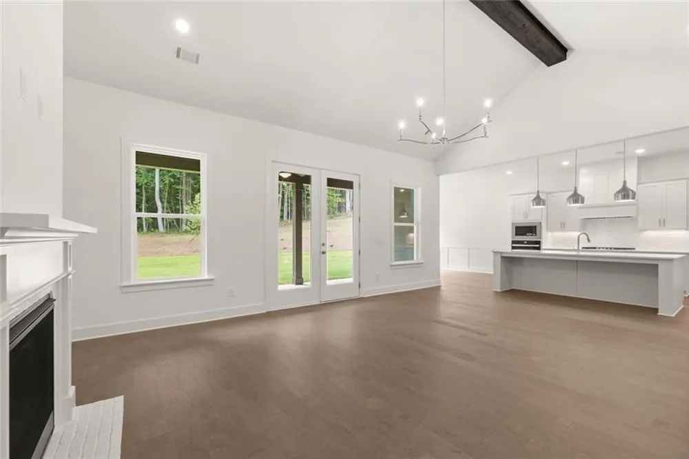8340 Creekside Overlook Drive Gainesville, GA 30506
