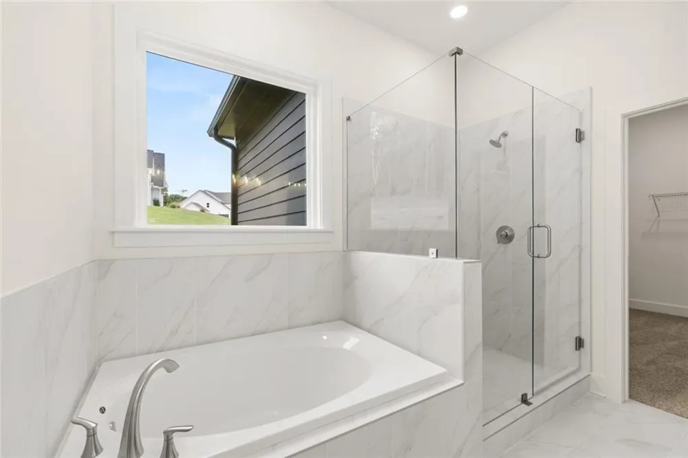 8340 Creekside Overlook Drive Gainesville, GA 30506