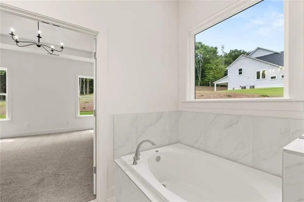 8340 Creekside Overlook Drive Gainesville, GA 30506