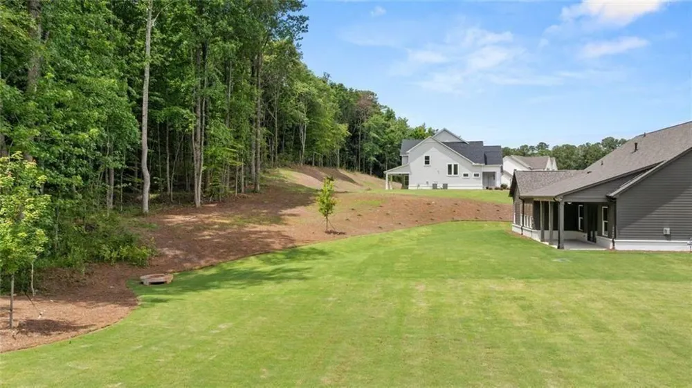 8340 Creekside Overlook Drive Gainesville, GA 30506