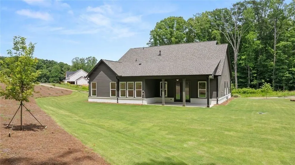 8340 Creekside Overlook Drive Gainesville, GA 30506