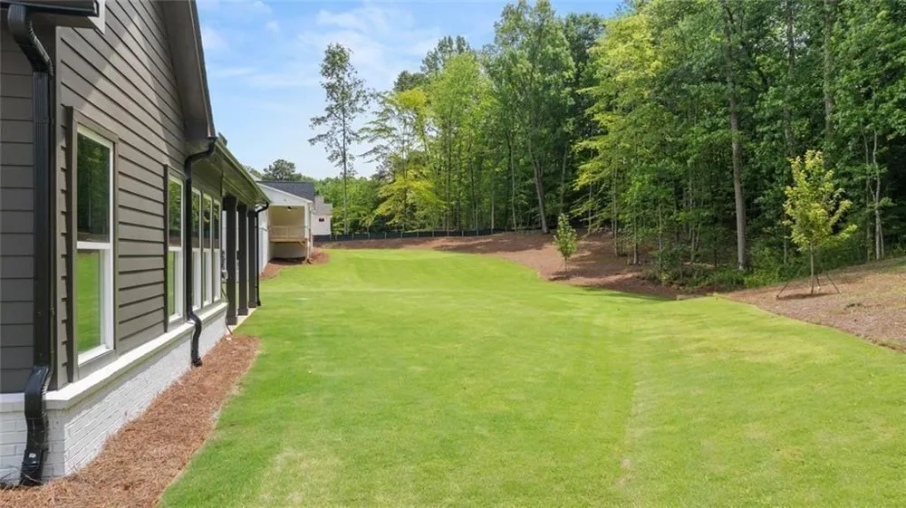 8340 Creekside Overlook Drive Gainesville, GA 30506