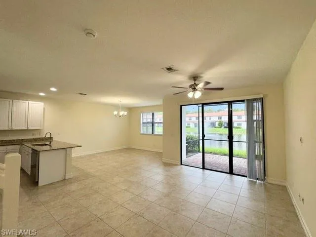 7792 BRISTOL CIRCLE Naples, FL 34120