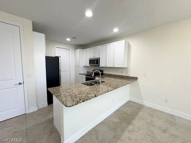 7792 BRISTOL CIRCLE Naples, FL 34120