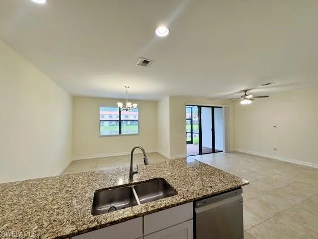 7792 BRISTOL CIRCLE Naples, FL 34120