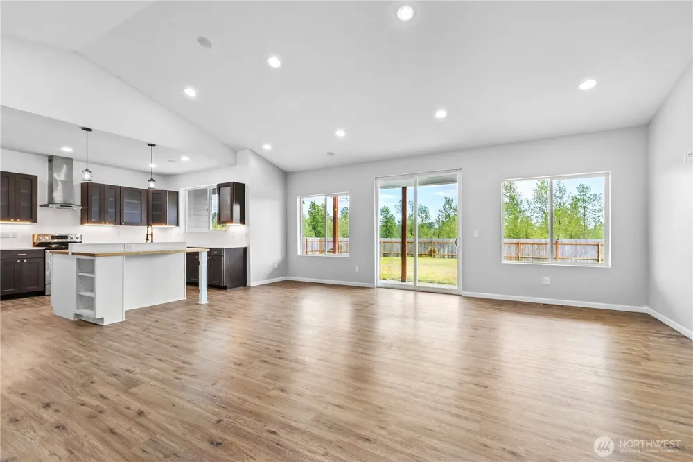 249 Flatt Road Kelso, WA 98626
