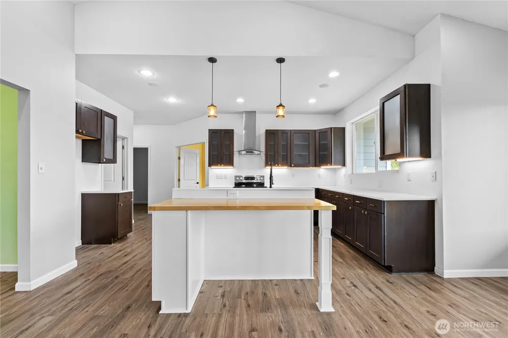 249 Flatt Road Kelso, WA 98626