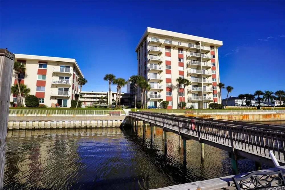 2711 HALIFAX AVENUE #483 Daytona Beach, FL 32118