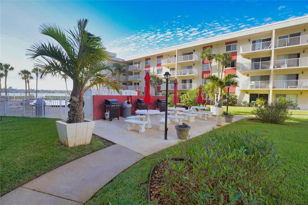 2711 HALIFAX AVENUE #483 Daytona Beach, FL 32118