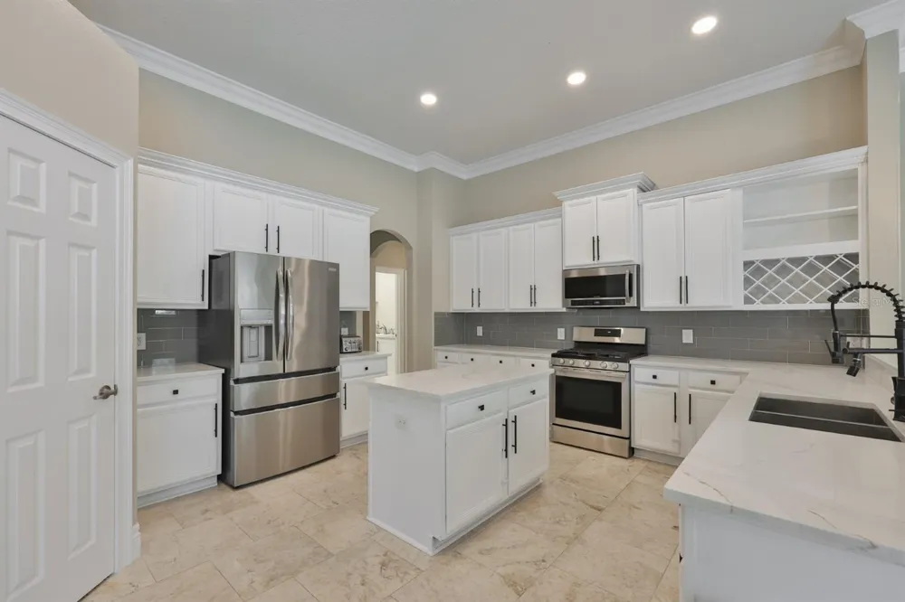 808 RIVER HAMMOCK BOULEVARD Brandon, FL 33511