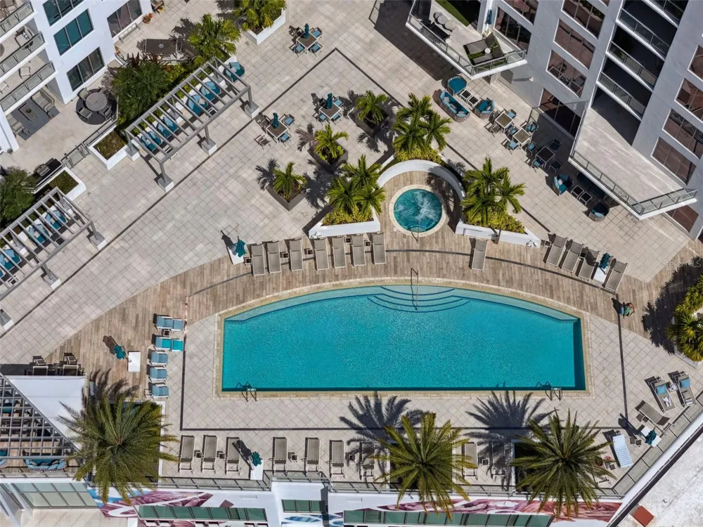 111 S PINEAPPLE AVENUE #716 Sarasota, FL 34236