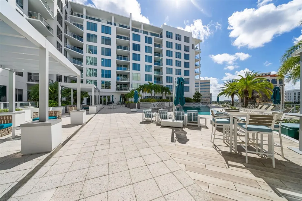 111 S PINEAPPLE AVENUE #716 Sarasota, FL 34236