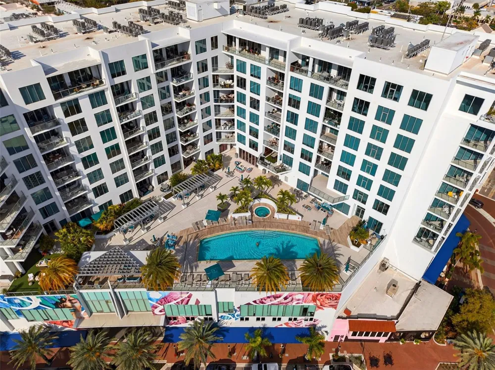 111 S PINEAPPLE AVENUE #716 Sarasota, FL 34236
