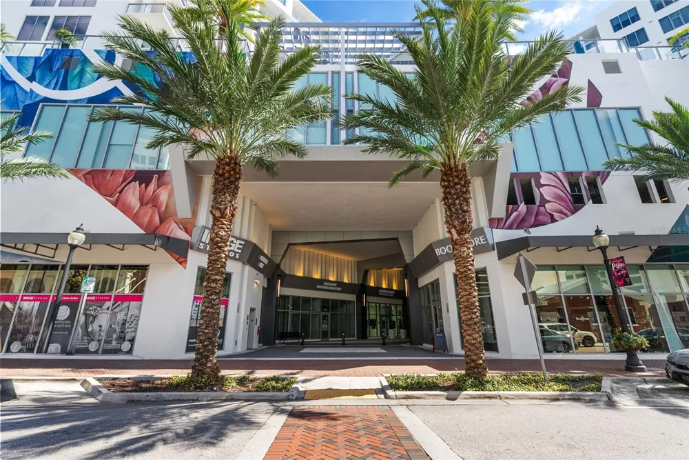 111 S PINEAPPLE AVENUE #716 Sarasota, FL 34236