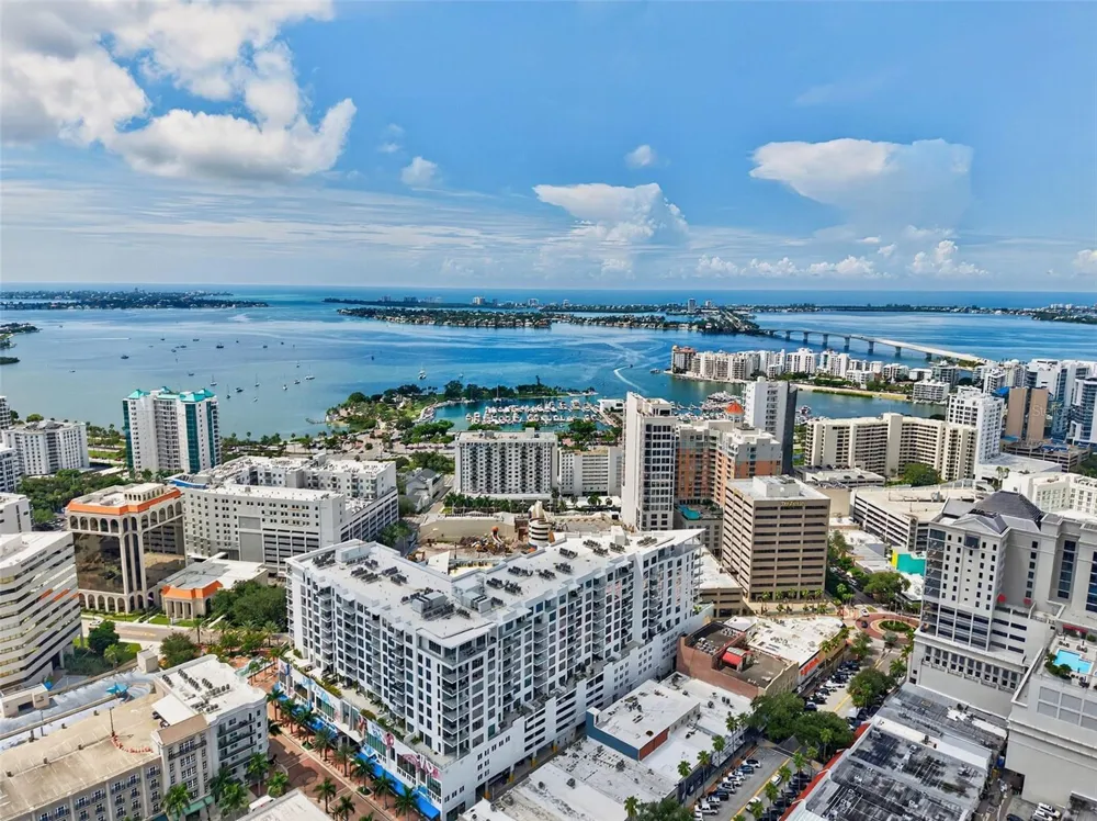 111 S PINEAPPLE AVENUE #716 Sarasota, FL 34236