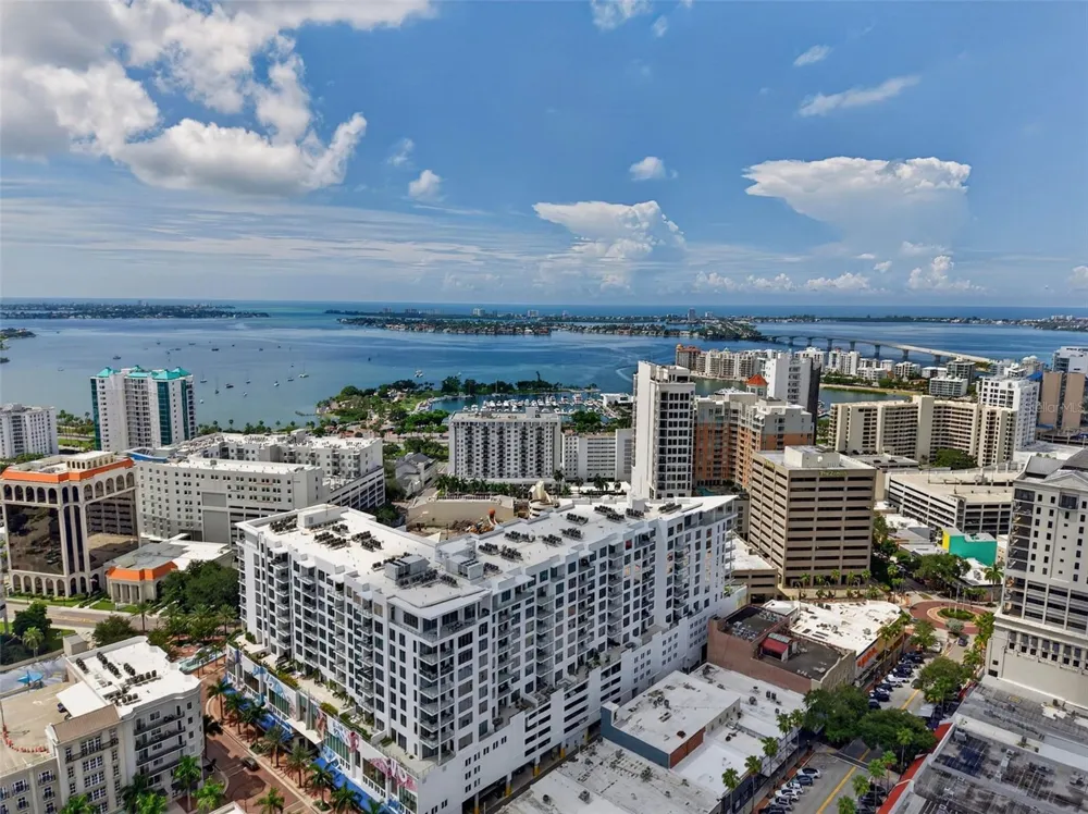 111 S PINEAPPLE AVENUE #716 Sarasota, FL 34236
