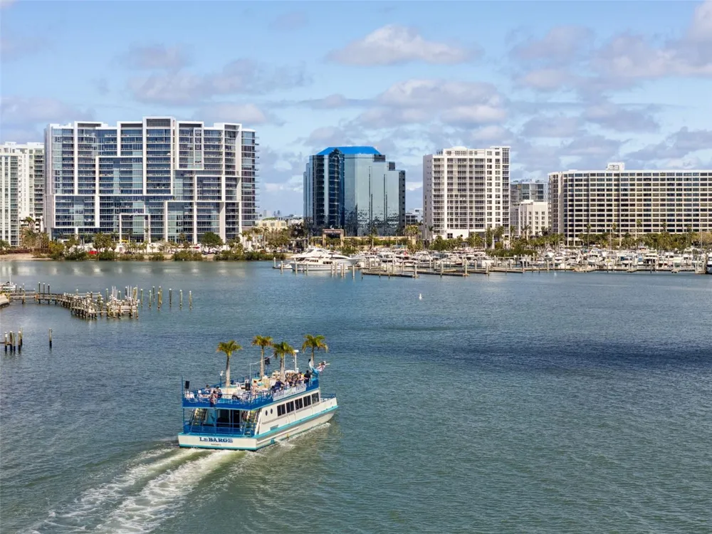 111 S PINEAPPLE AVENUE #716 Sarasota, FL 34236