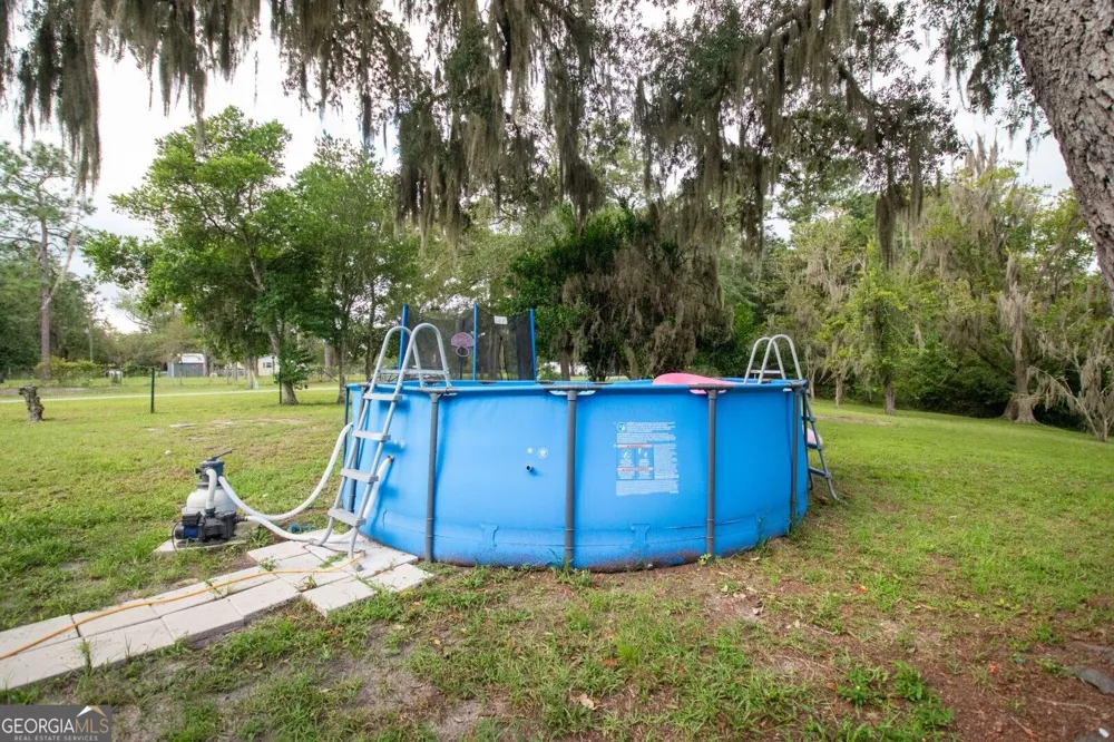 41 Sheridan ST St. George, GA 31562