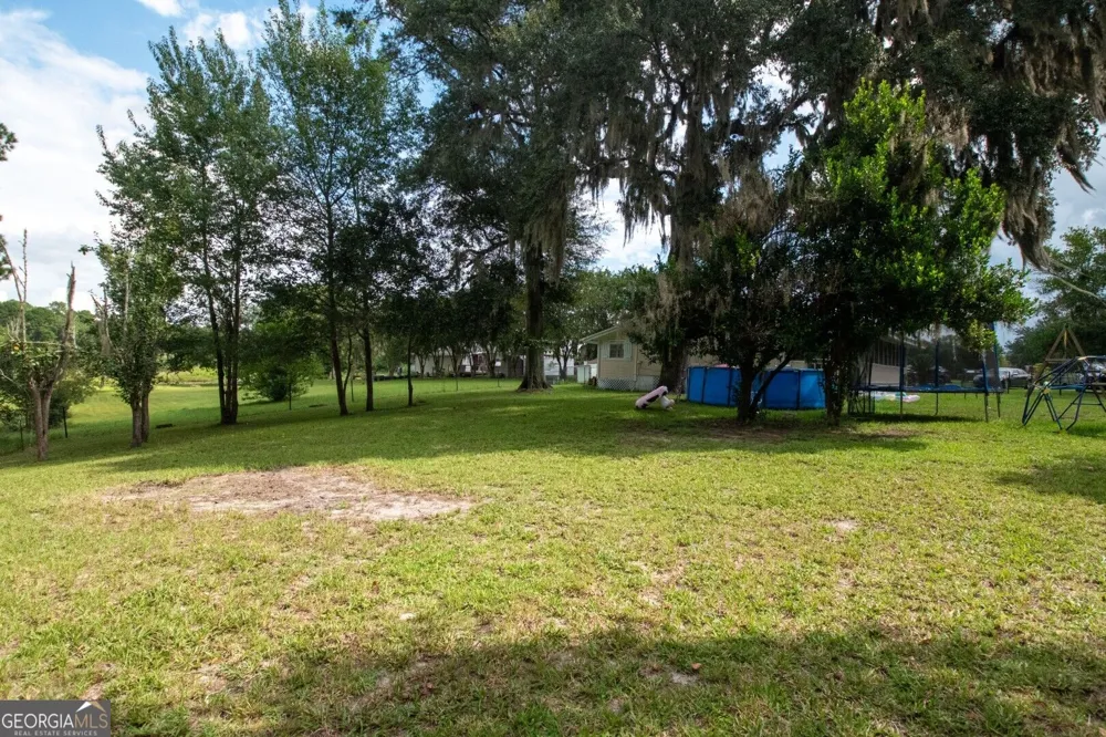41 Sheridan ST St. George, GA 31562