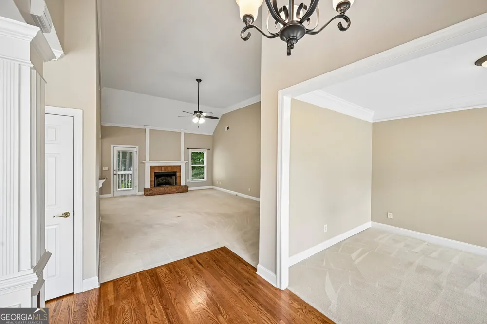 3923 Springtree LN Hoschton, GA 30548