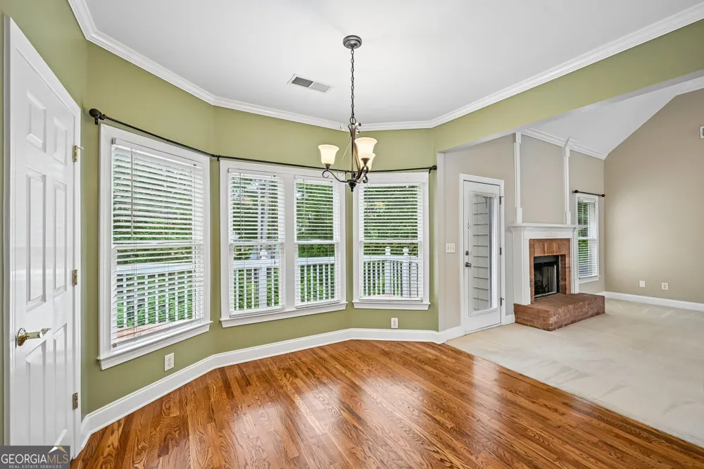 3923 Springtree LN Hoschton, GA 30548