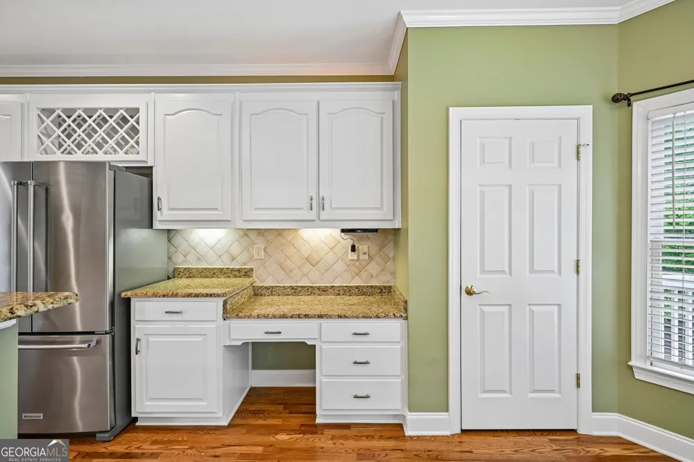 3923 Springtree LN Hoschton, GA 30548