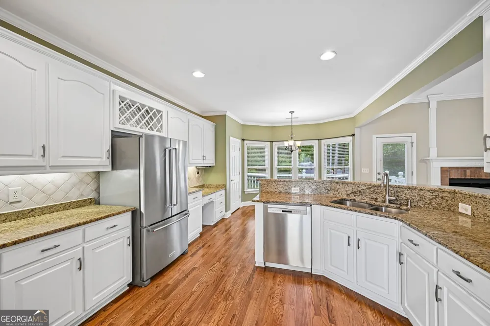 3923 Springtree LN Hoschton, GA 30548