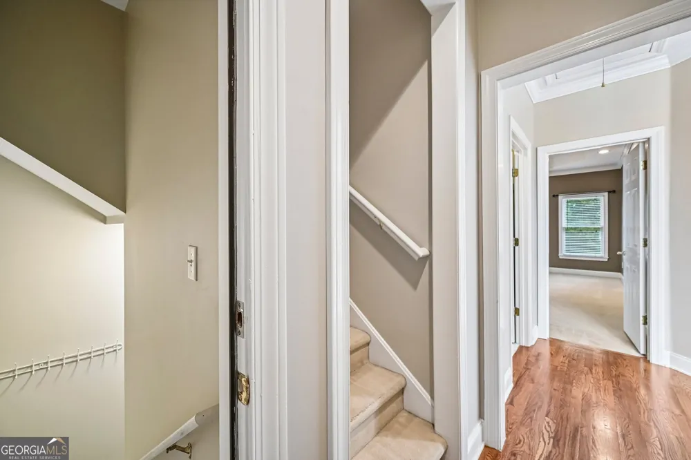 3923 Springtree LN Hoschton, GA 30548