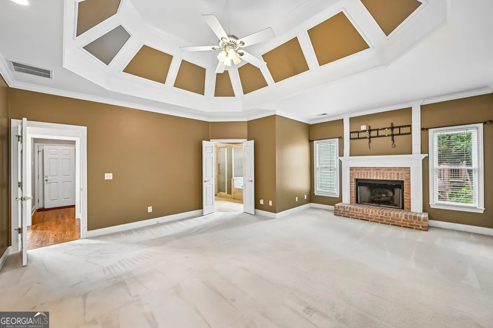 3923 Springtree LN Hoschton, GA 30548