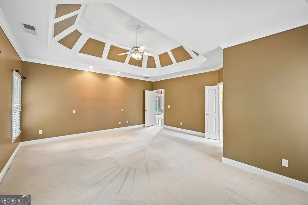 3923 Springtree LN Hoschton, GA 30548