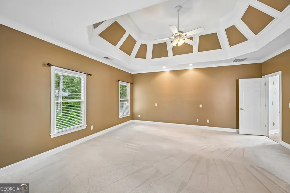 3923 Springtree LN Hoschton, GA 30548