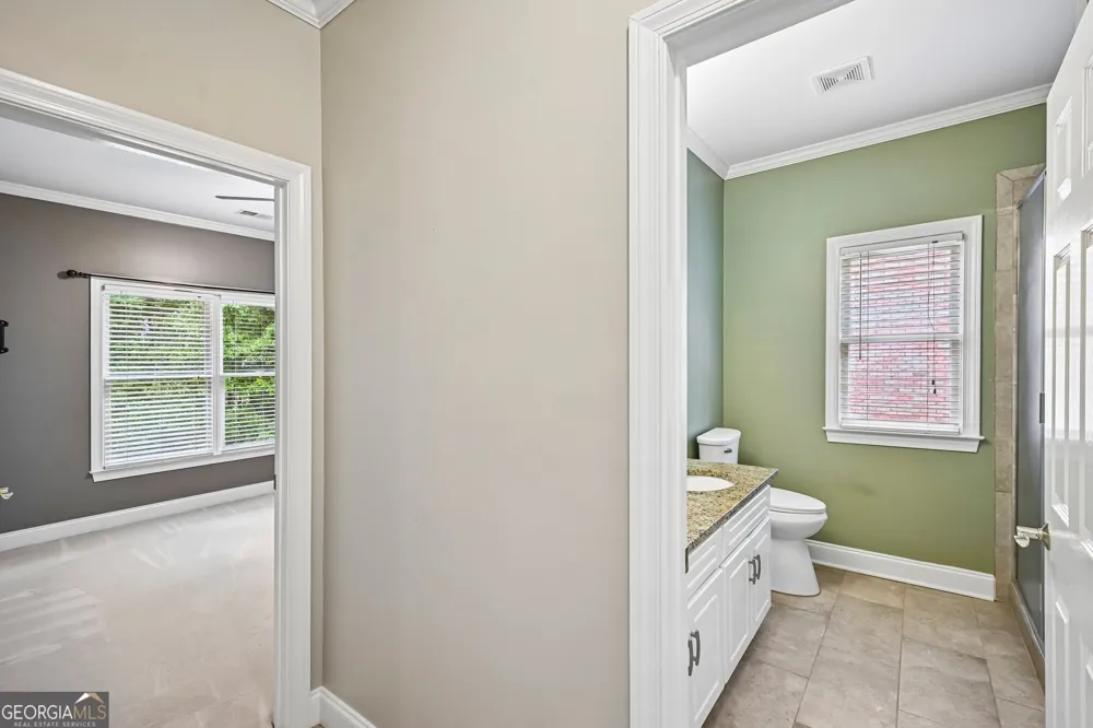 3923 Springtree LN Hoschton, GA 30548