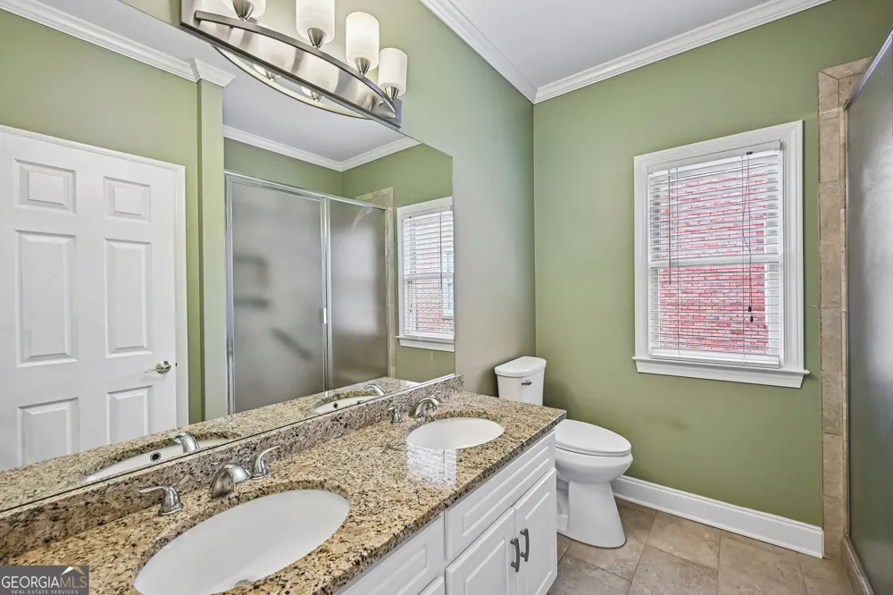 3923 Springtree LN Hoschton, GA 30548