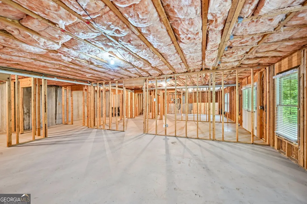 3923 Springtree LN Hoschton, GA 30548