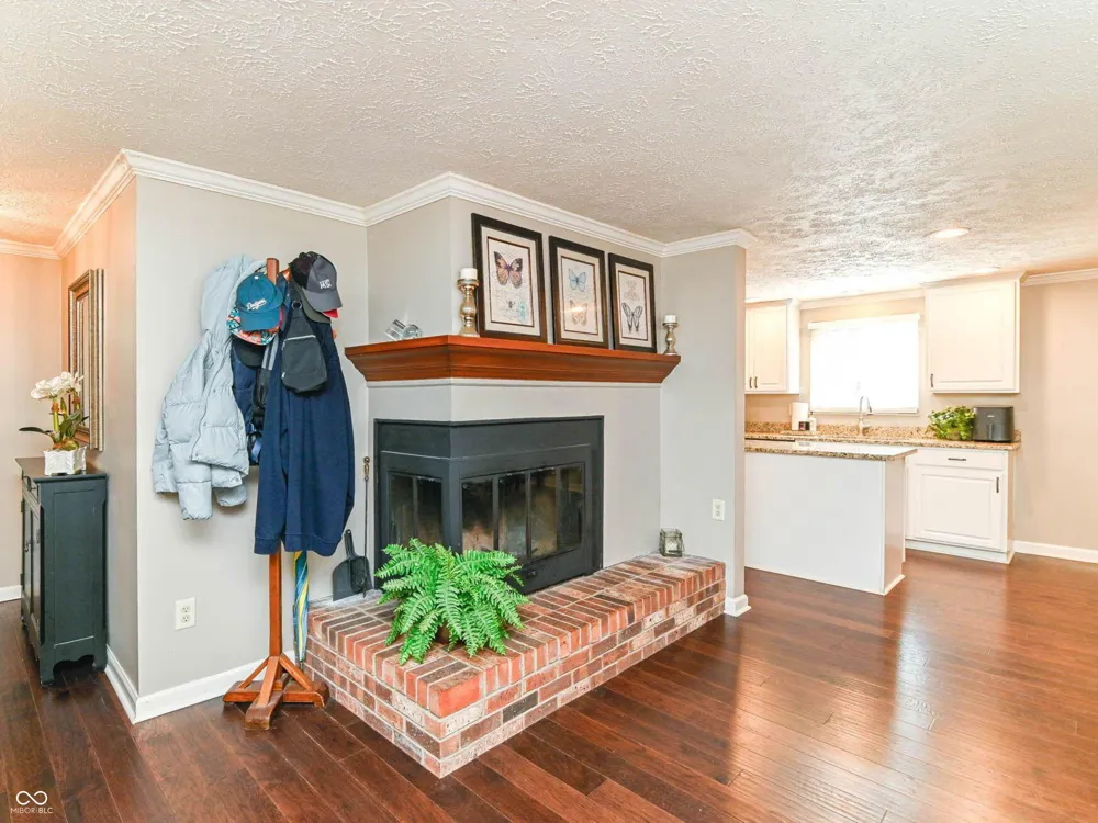 8442 Duncaster Court Indianapolis, IN 46256