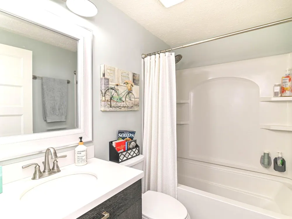 8442 Duncaster Court Indianapolis, IN 46256