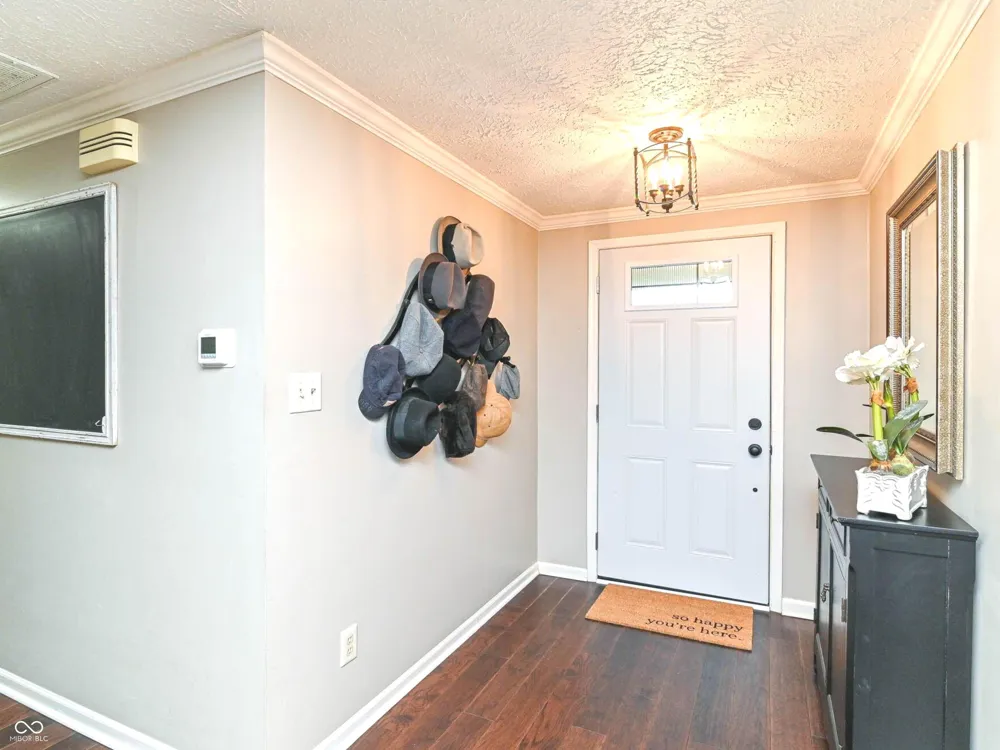 8442 Duncaster Court Indianapolis, IN 46256