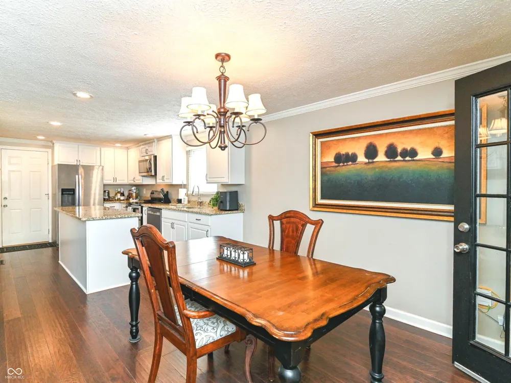 8442 Duncaster Court Indianapolis, IN 46256