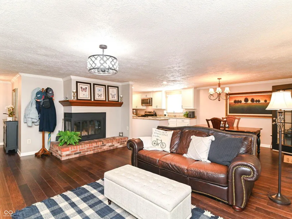 8442 Duncaster Court Indianapolis, IN 46256