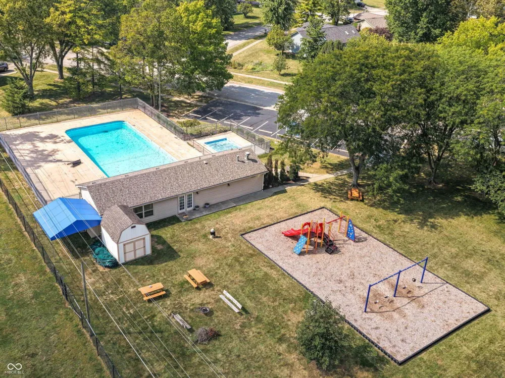 8442 Duncaster Court Indianapolis, IN 46256